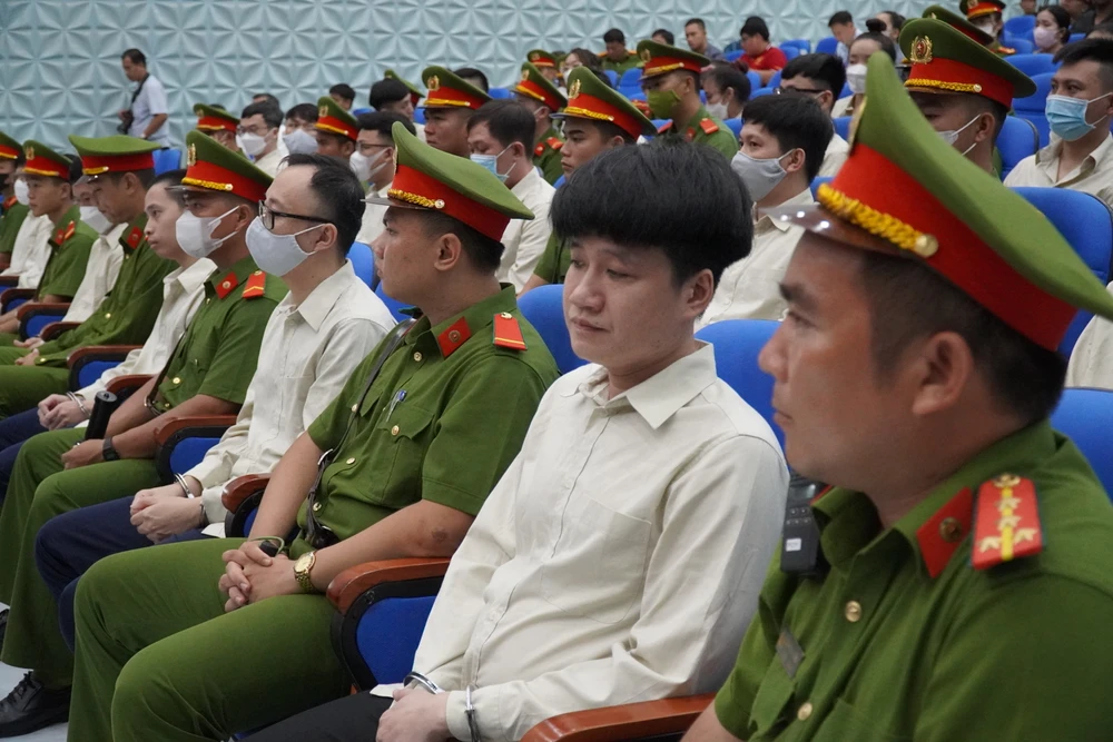 Đoi-no-thue-cong-ty-Phap-Viet (5).JPG