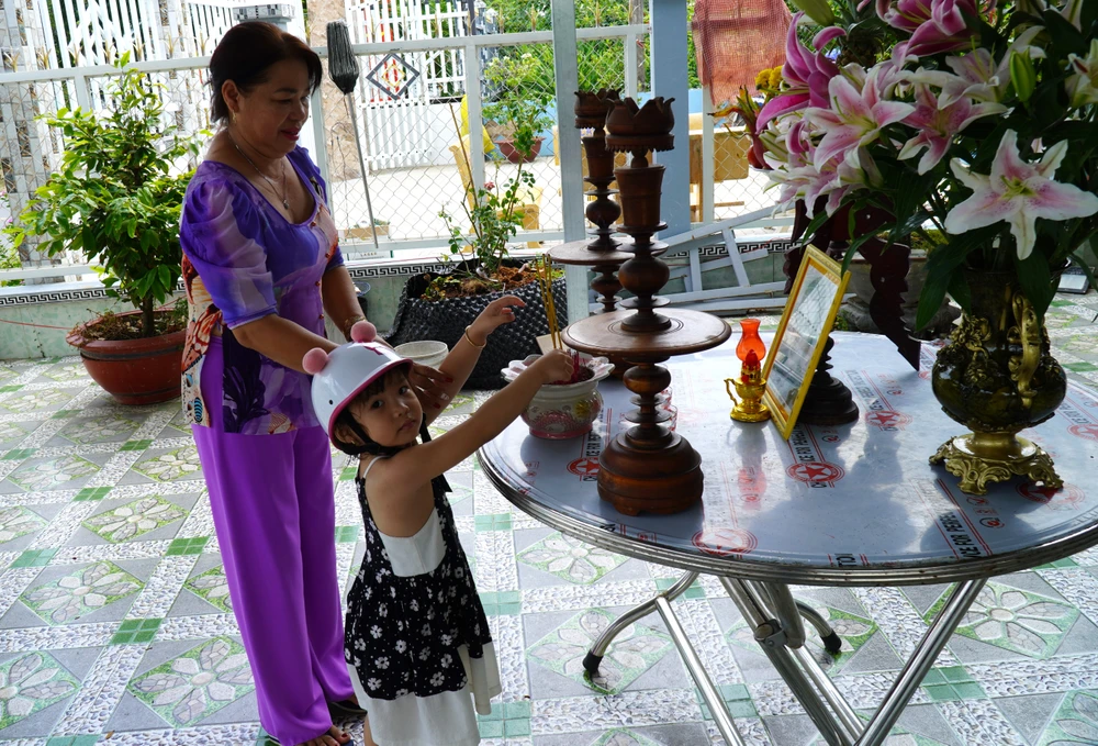 Anh-hung-dan-toc-Truong-Dinh (6).JPG