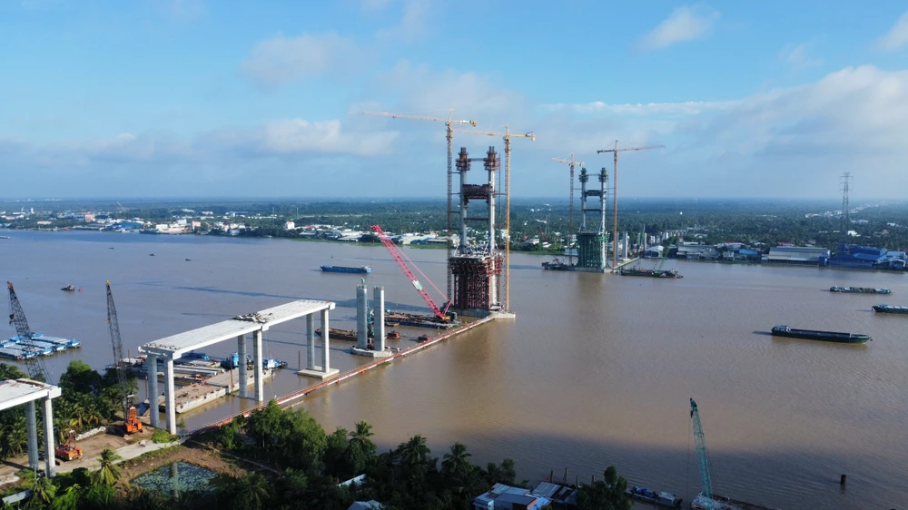 Những công trình giao thông giúp Bến Tre “cất cánh”