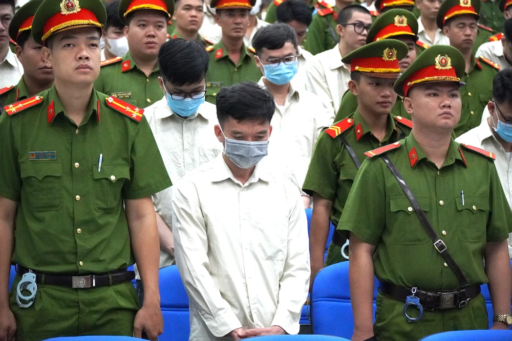 Doi-no-thue-phap-viet (3).JPG