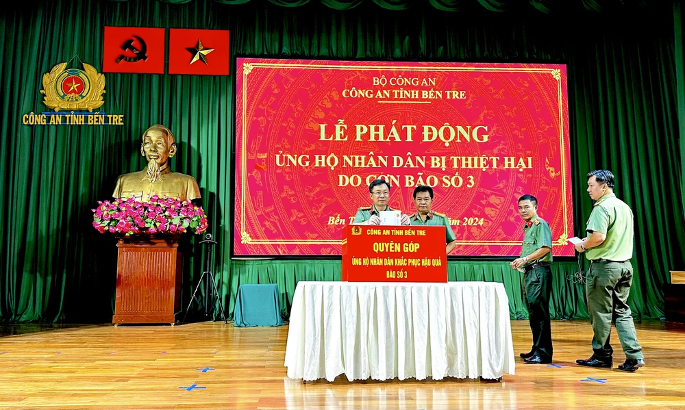 Công an Bến Tre phát động quyên góp 1,7 tỉ đồng ủng hộ đồng bào miền Bắc
