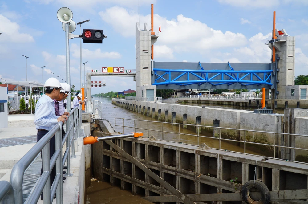 Cong-ngan-man-nguyen-tan-thanh (6).JPG