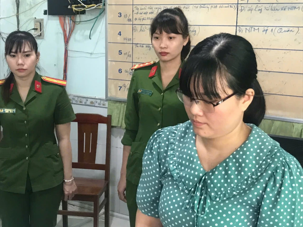 Bến Tre: Bắt nữ kế toán xã chiếm đoạt hơn 2,7 tỉ đồng