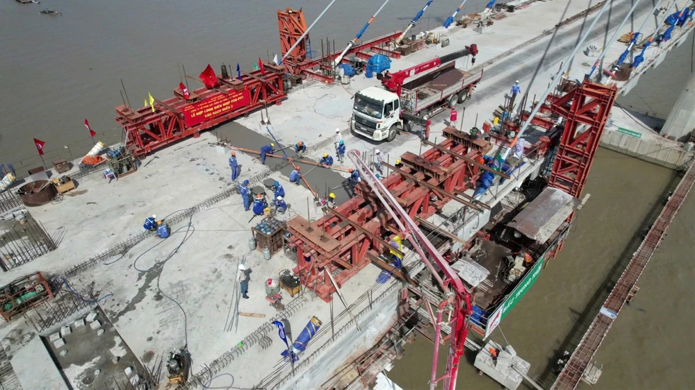 cau-Rach-Mieu-2 (2).jpg