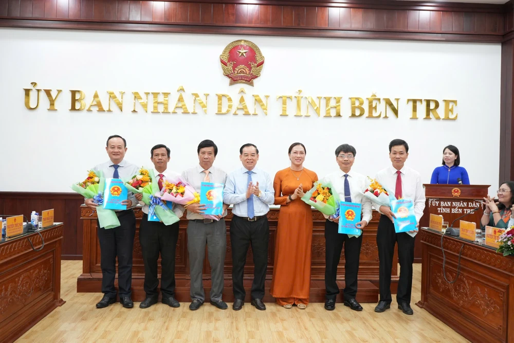 sap-xep-can-bo (2).jpg