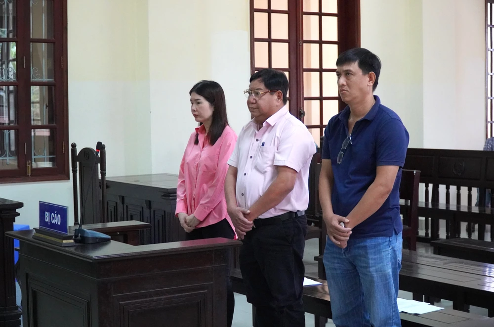 Cựu Trưởng Công an TP Mỹ Tho bút phê ‘tha’ cho 235 người vi phạm giao thông kêu oan