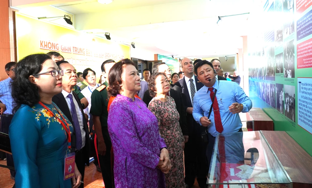 Hội thảo về cuộc đời và sự nghiệp cách mạng của nữ tướng Nguyễn Thị Định