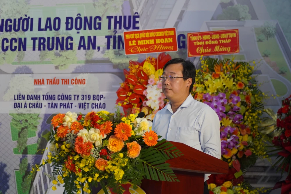 Bí thư Tỉnh ủy Đồng Tháp Lê Quốc Phong phát biểu tại lễ khởi công