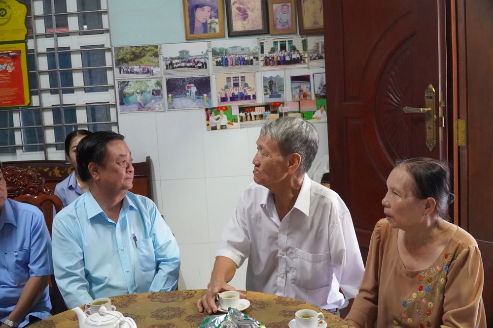 Pho- Chu-tich- QH-Le-minh-hoan (6).JPG