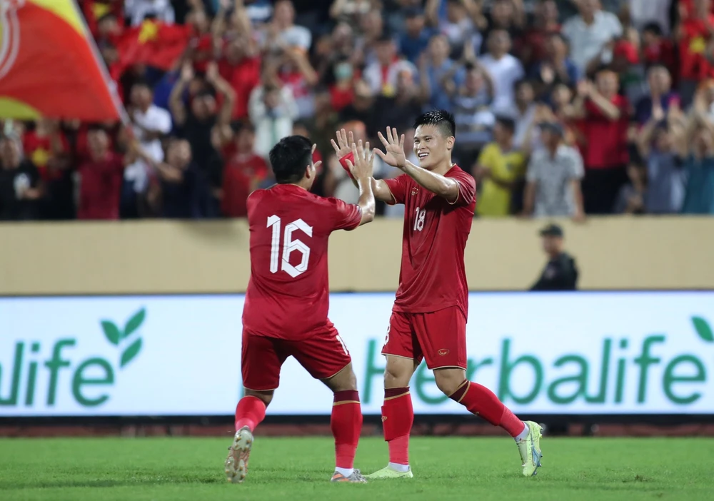 Tuấn Hải ghi bàn duy nhất trận đấu.