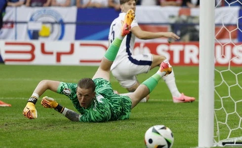 Nghịch lý tam sư-co cụm,hèn nhát-phongngu.jpg