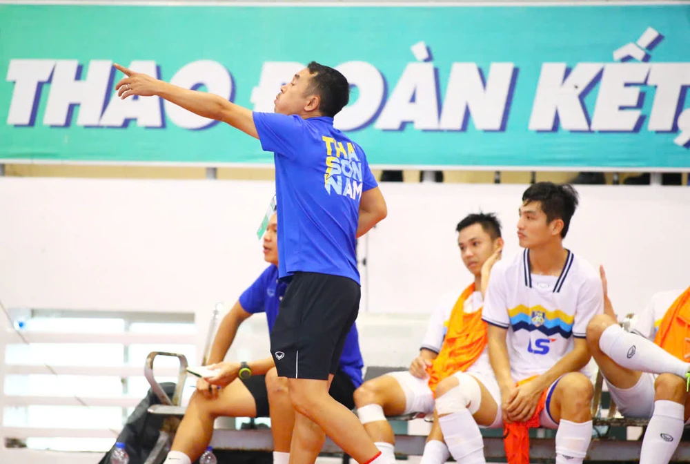 thai-son-nam-vo-dich-sau-cuoc-duoi-bat-nghet-tho (1).jpg