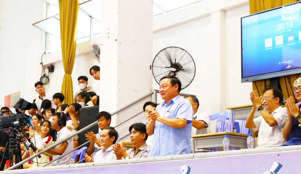 thai-son-nam-vo-dich-sau-cuoc-duoi-bat-nghet-tho (2).jpg