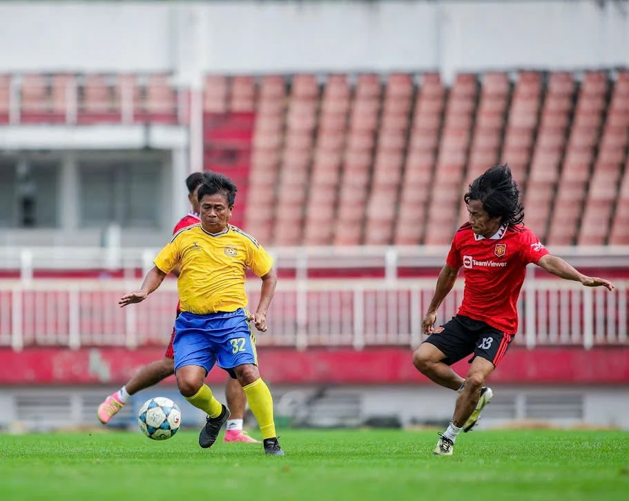 am-ap-tran-cau-tuong-nho-cac-cuu-cau-thu-hai-quan-da-khuat (12).jpg