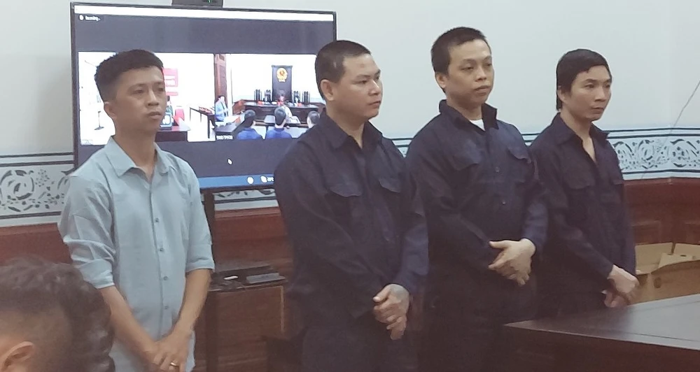 Các bị cáo tại phiên tòa sơ thẩm. Ảnh: Q.T