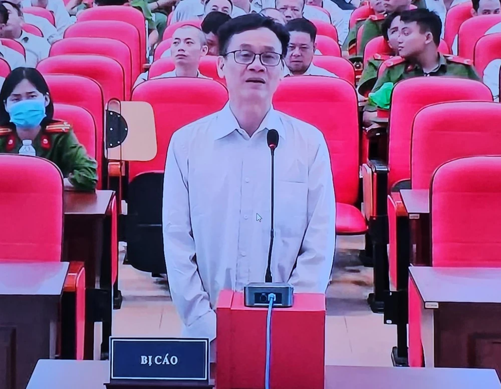 Trần Kỳ Hình đại án đăng kiểm.jpg