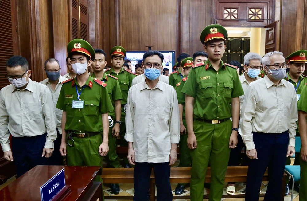 các bị cáo trong đại án đăng kiểm.jpg