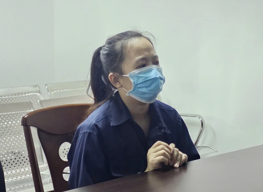 bảo mẫu bạo hành bé trai 6 tháng tuổi.jpg