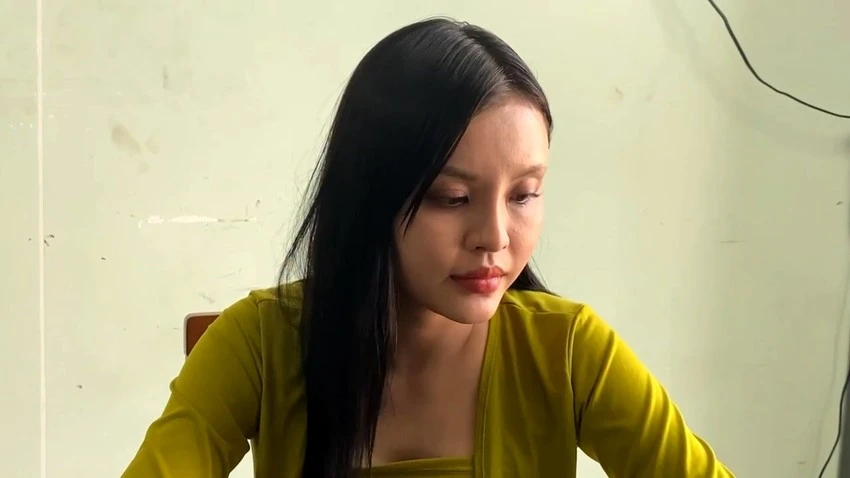 nu tiep vien hang khong.jpeg