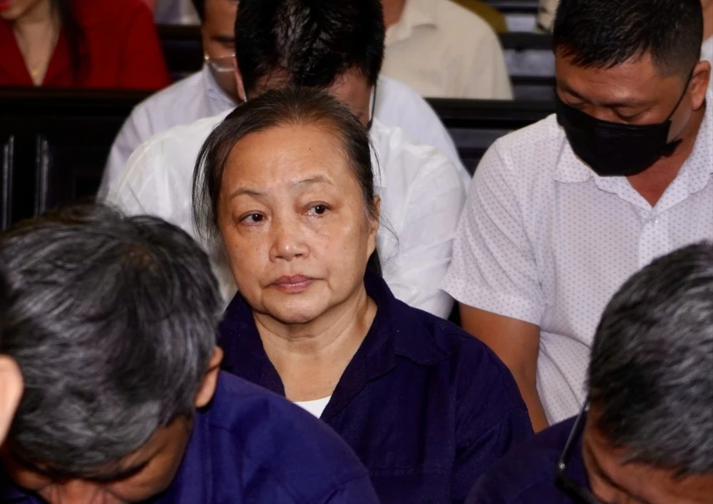 Xét xử cựu phó giám đốc Sở KH&ĐT TP.HCM Trần Thị Bình Minh trong vụ án thứ 2