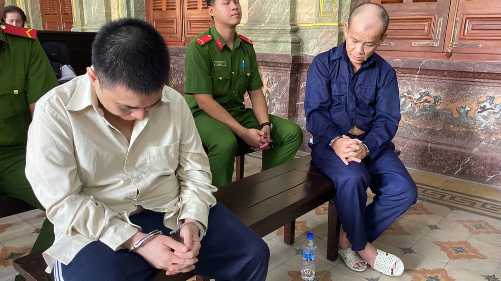 lừa đảo chiếm đoạt tài sản