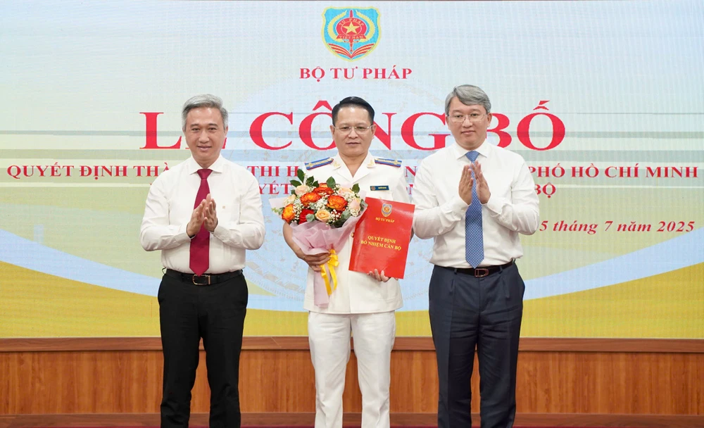 Công bố lãnh đạo Thi hành án dân sự TP.HCM và 19 trưởng phòng THADS khu vực