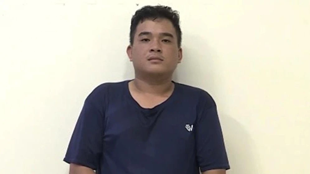 CSGT bám trên yên