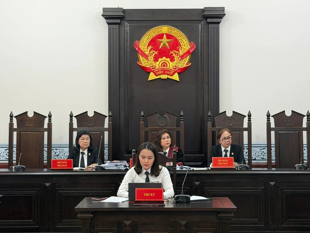 cố diễn viên Đức Tiến.