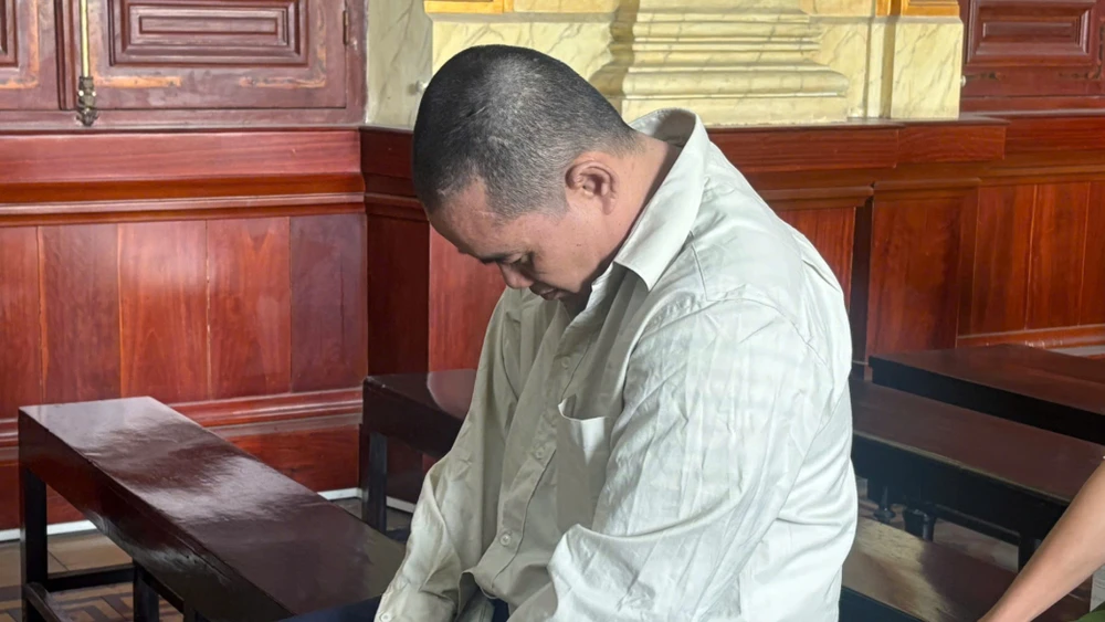 níu kéo tình cảm