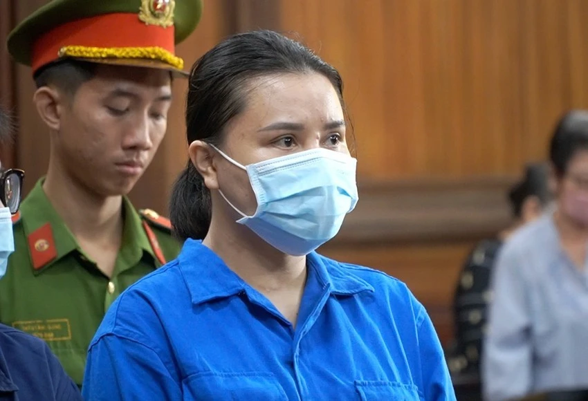 mua-ban-ma-tuy-nuoc-vui-hoai-dj-nhan-an-tu-hinh-.jpeg