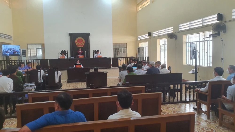 Quang cảnh phiên tòa sáng nay 26-4-2023. Ảnh: TRẦN VŨ