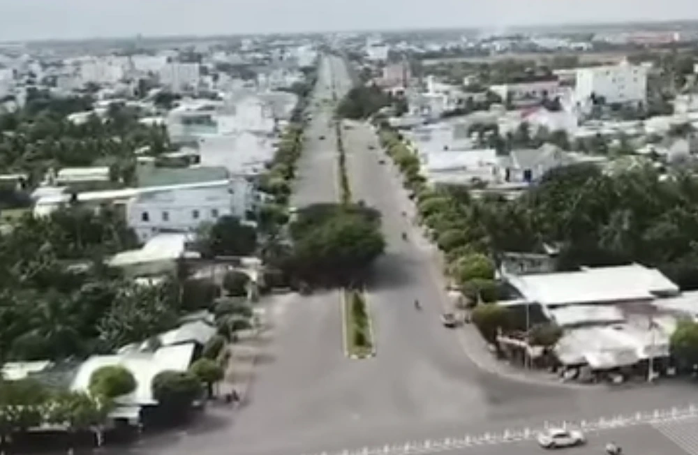 Đường Võ Văn Kiệt trước khi Chủ tịch Phạm Văn Thiều công bố sẽ tháo gỡ nút thắt thông đường. Ảnh CTV.