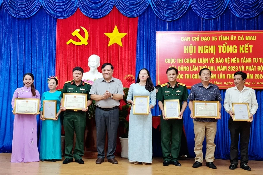 Phó bí thư Cà Mau phê bình cán bộ viết bài chính luận đối phó, làm cho có, hời hợt