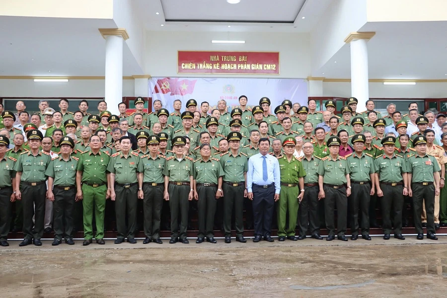 Kế hoạch CM-12 Đá Bạc 2.jpg