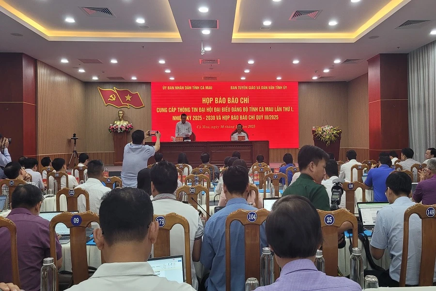 Đại hội Đảng bộ tỉnh Cà Mau 1.jpg