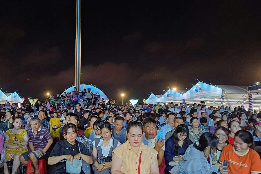 Ngày hội cua Cà Mau 3.jpg