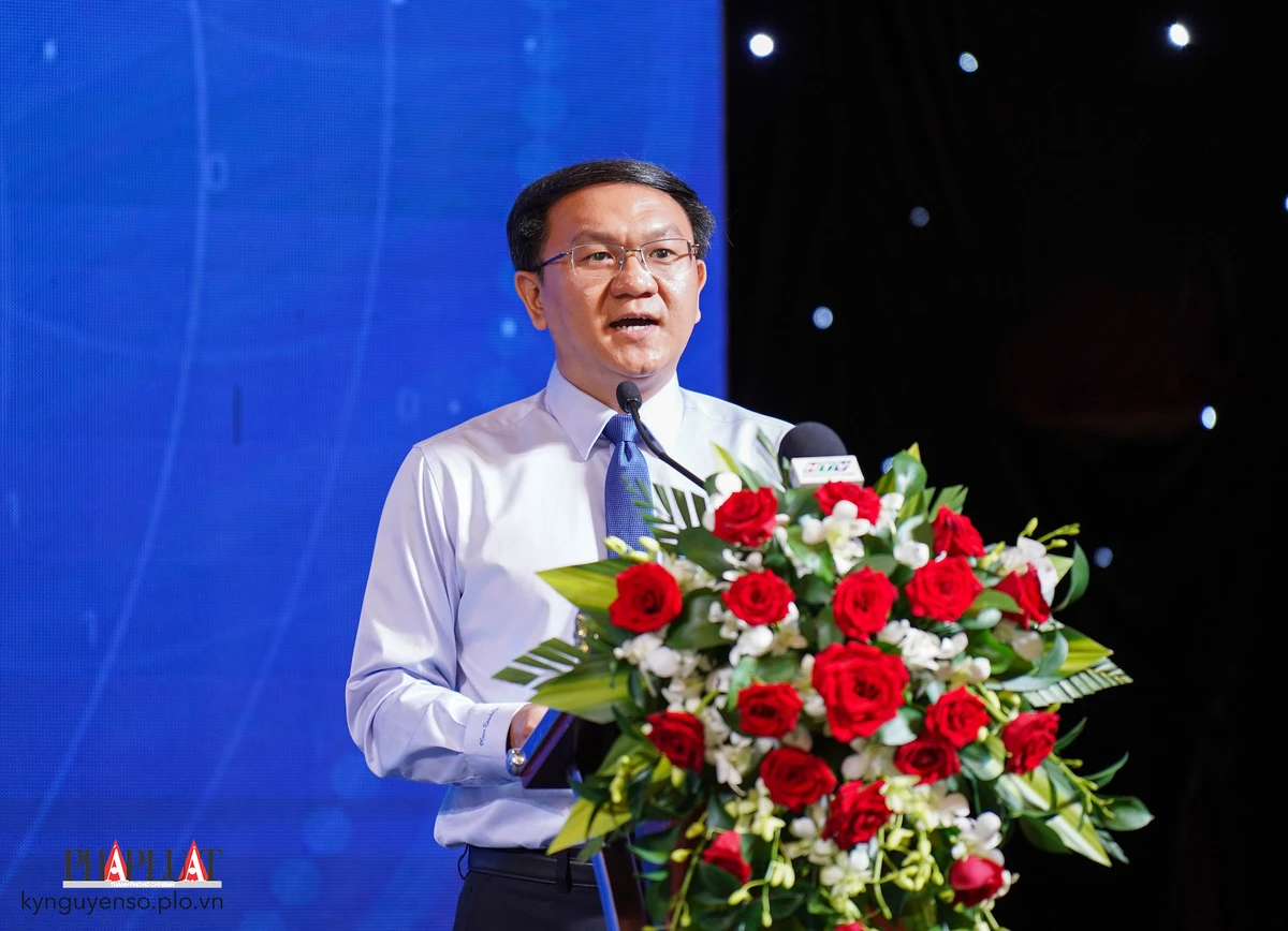 Ông Lâm Đình Thắng, Giám đốc Sở TTTT TP.HCM cho biết công tác chuyển đổi số của TP.HCM trong thời gian qua ngày càng tăng tốc và phát triển. Ảnh: TIỂU MINH