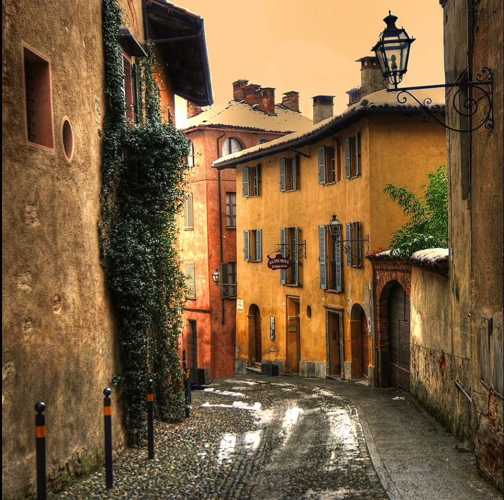 Saluzzo - những con đường lát sỏi làm nên thị trấn ảnh 1