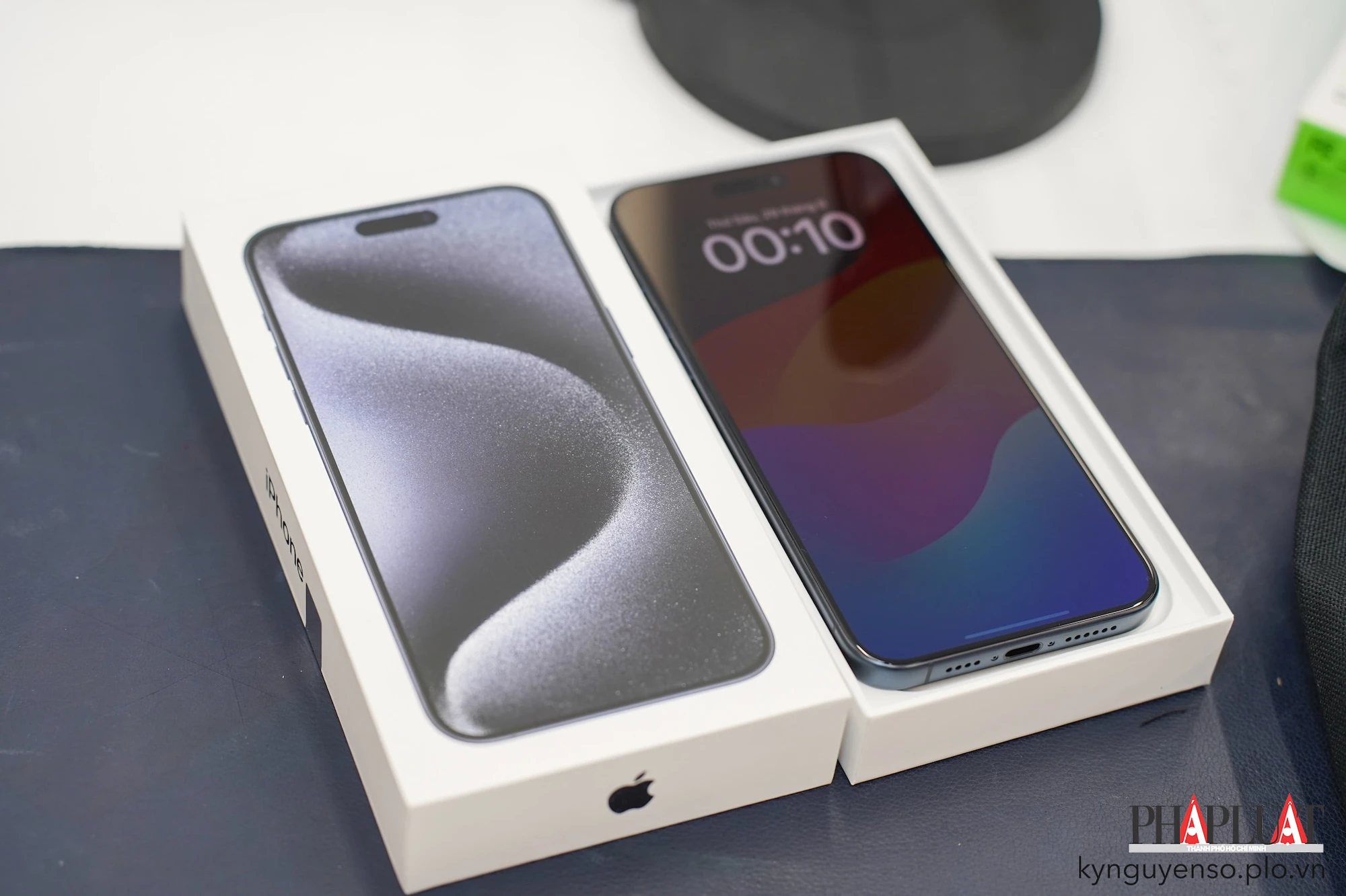 iPhone 15 Pro Max. Ảnh: TIỂU MINH iPhone 15 Pro Max. Ảnh: TIỂU MINH