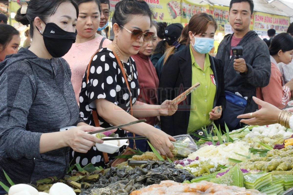 le-hoi-banh-dan-gian-13.jpg