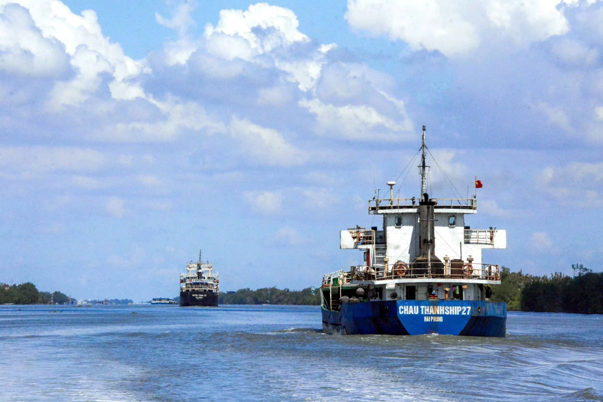 Luồng hàng hải Định An được kỳ vọng giúp Cần Thơ phát triển mạnh mẽ về logistic, cảng biển. Ảnh: CHÂU ANH luong-dinh-an-1.jpg