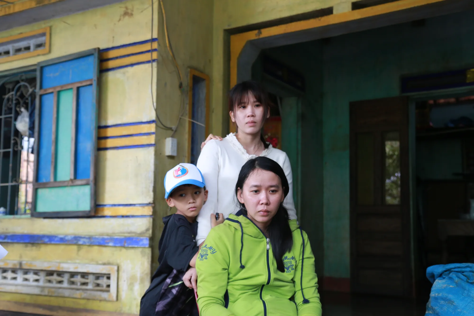 Các con, cháu xót xa trước cái chết đau đớn của ông Trí. A30A4470.JPG