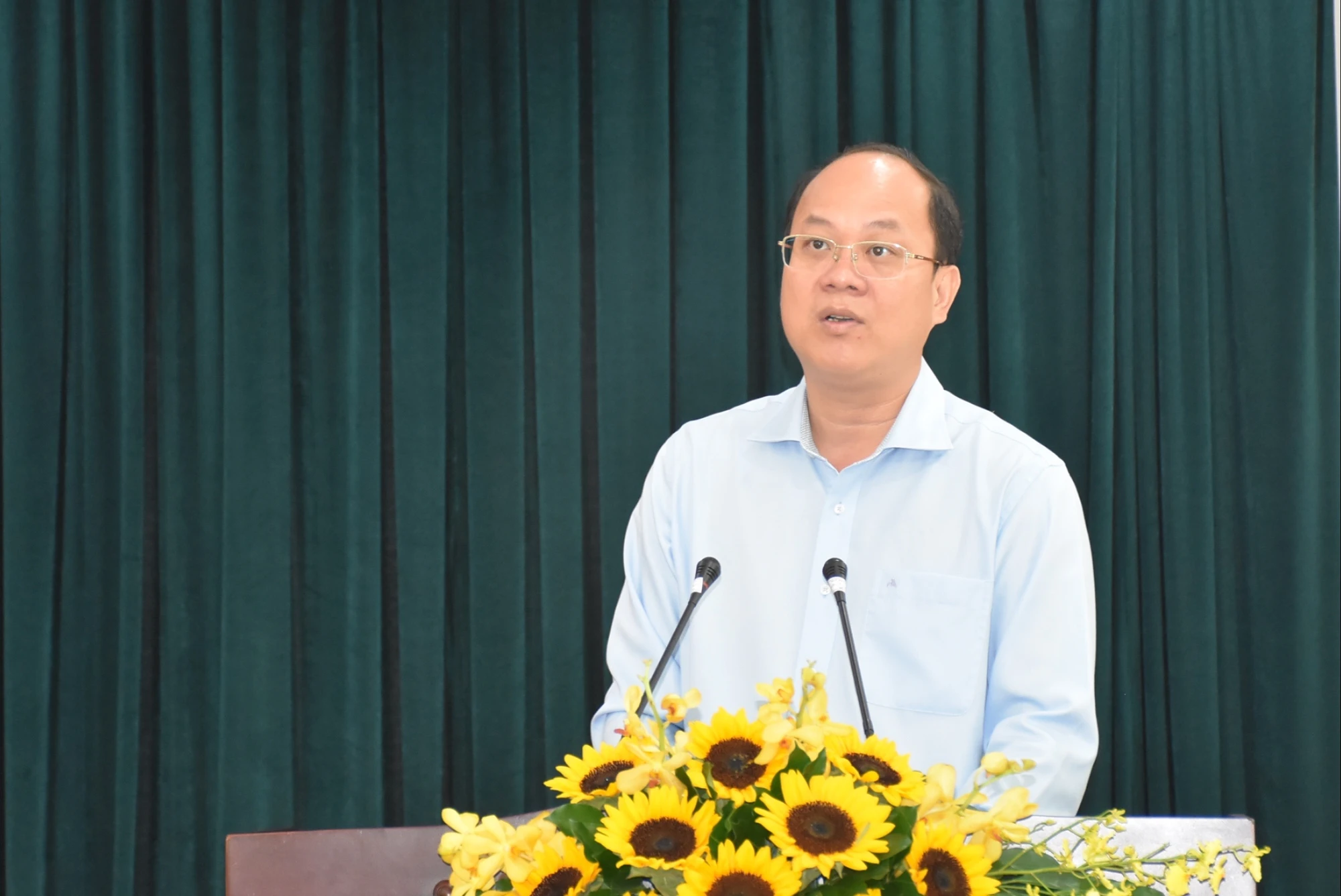 Phó Bí thư Thành uỷ TP.HCM Nguyễn Hồ Hải yêu cầu giám sát chuyên đề đối với các tổ chức đảng, cơ quan tư pháp để phòng ngừa vi phạm ngay trong các cơ quan thực hiện công tác tư pháp, nội chính. Ảnh: THANH THUỲ hoi-nghi-quan-triet-quy-che-kiem-tra-giam-sat-tphcm.JPG