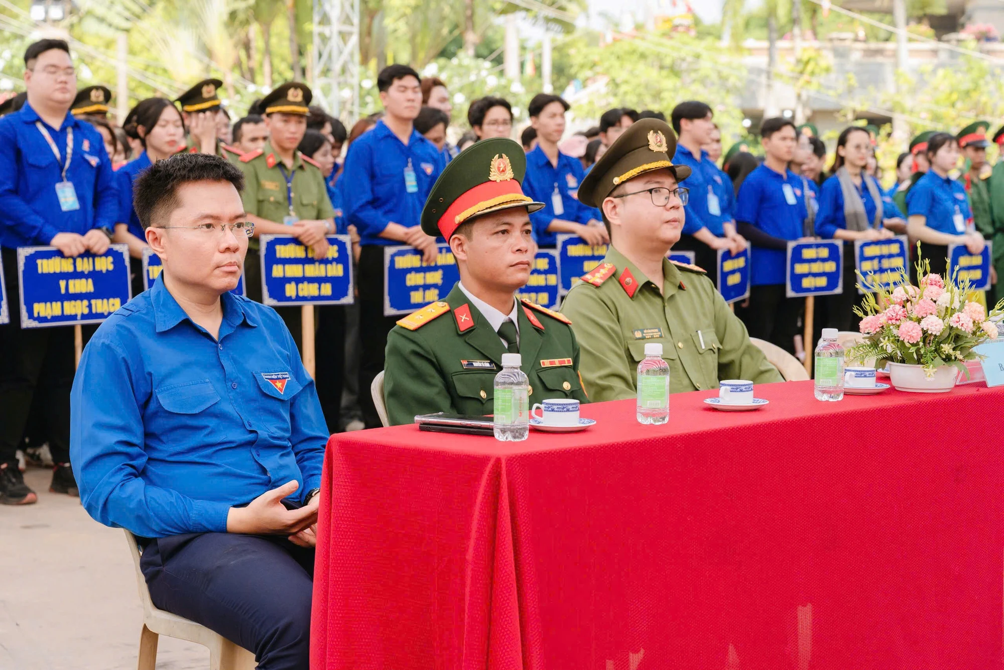 Các đại biểu tham dự tại hội trại. Giỗ tổ Hùng Vương 10.jpg
