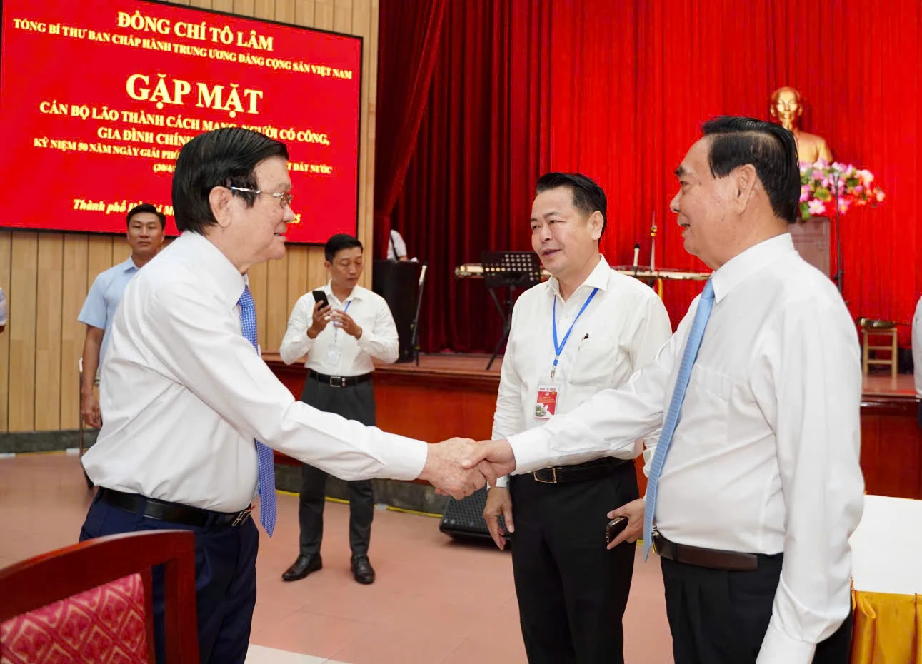 tong-bi-thu-to-lam-2.jpg