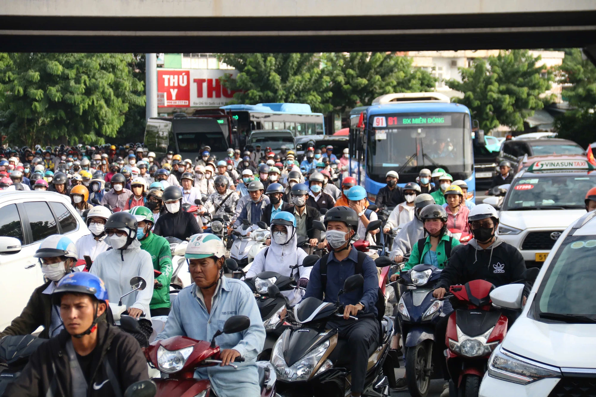 un-u-giao-thong-15.jpg