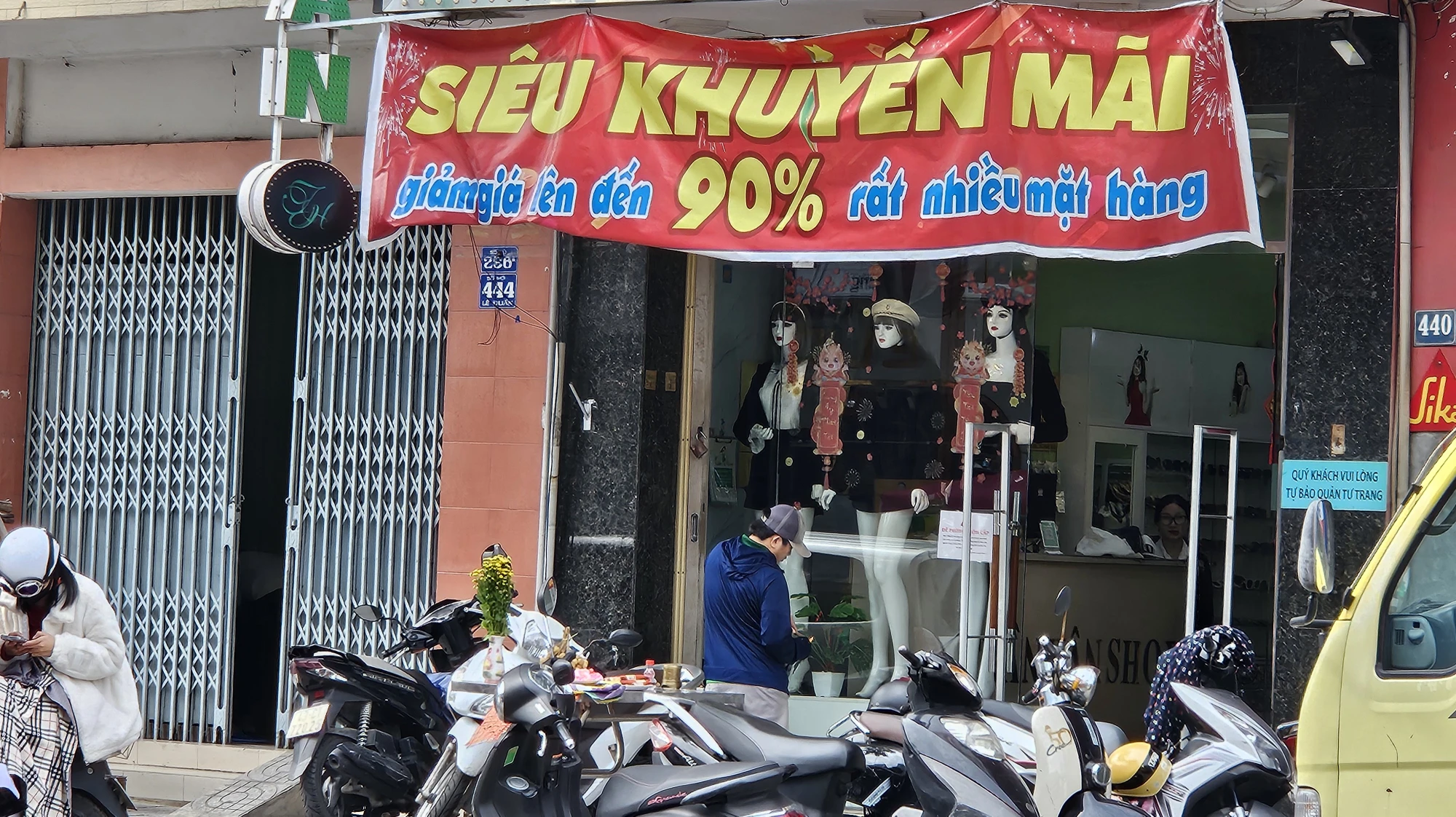 pho-chuyen-doanh-thoi-trang-da-nang-mua-sam-5-8608.jpg