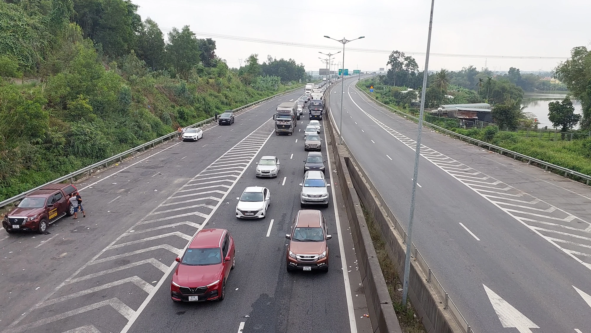 cao tốc đà nẵng quảng ngãi ùn ứ