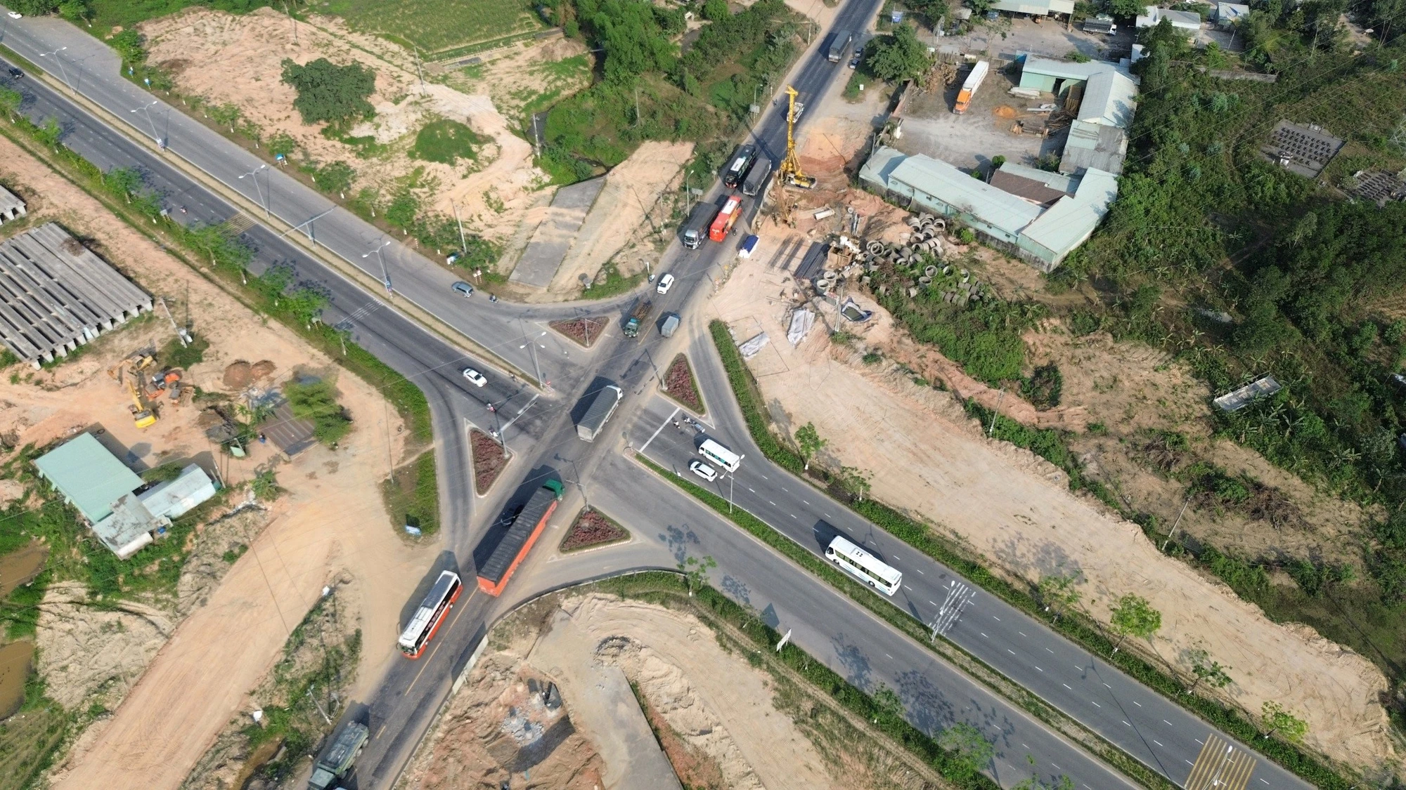 cao-toc-hoa-lien-tuy-loan-da-nang-1.jpg