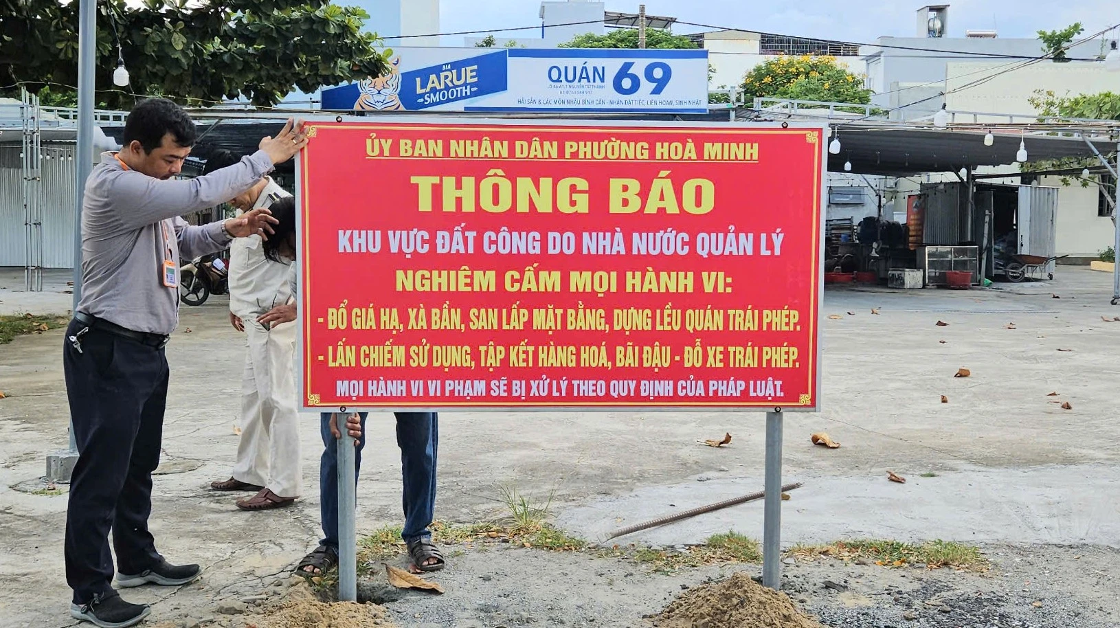 quan-nhau-lan-chiem-dat-cong-da-nang-9.jpg